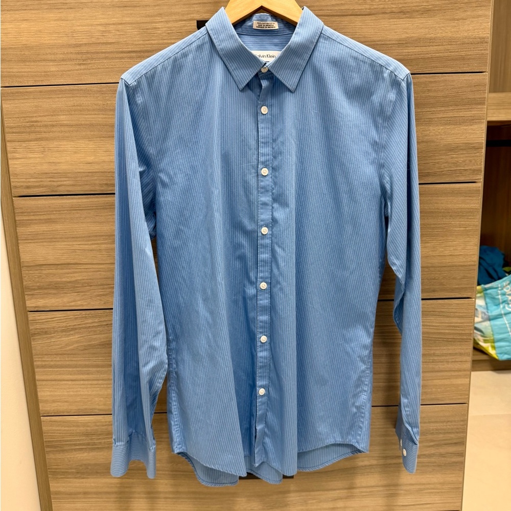 Calvin Klein Men's Light Blue Dress Shirt